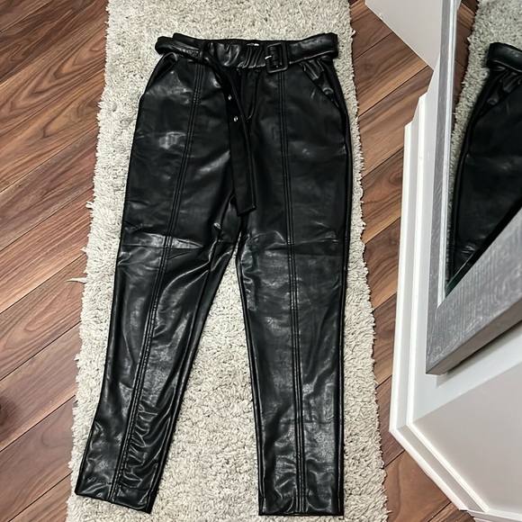Black faux leather pants for ladies - Picture 1 of 1